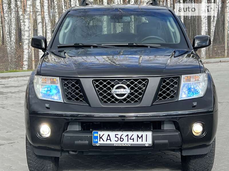 Внедорожник / Кроссовер Nissan Pathfinder 2006 в Киеве