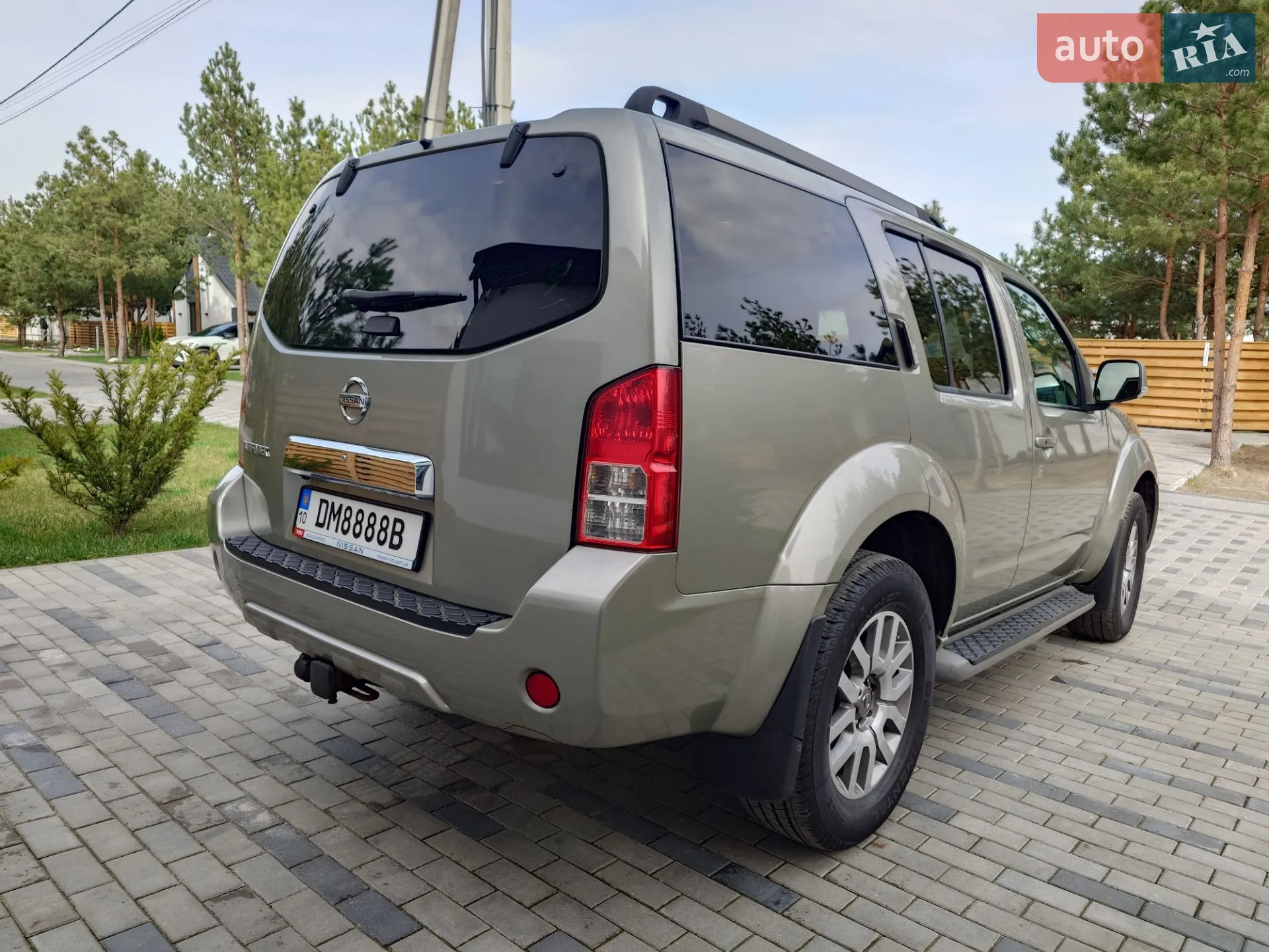 2010 Nissan Pathfinder - мініатюра 4