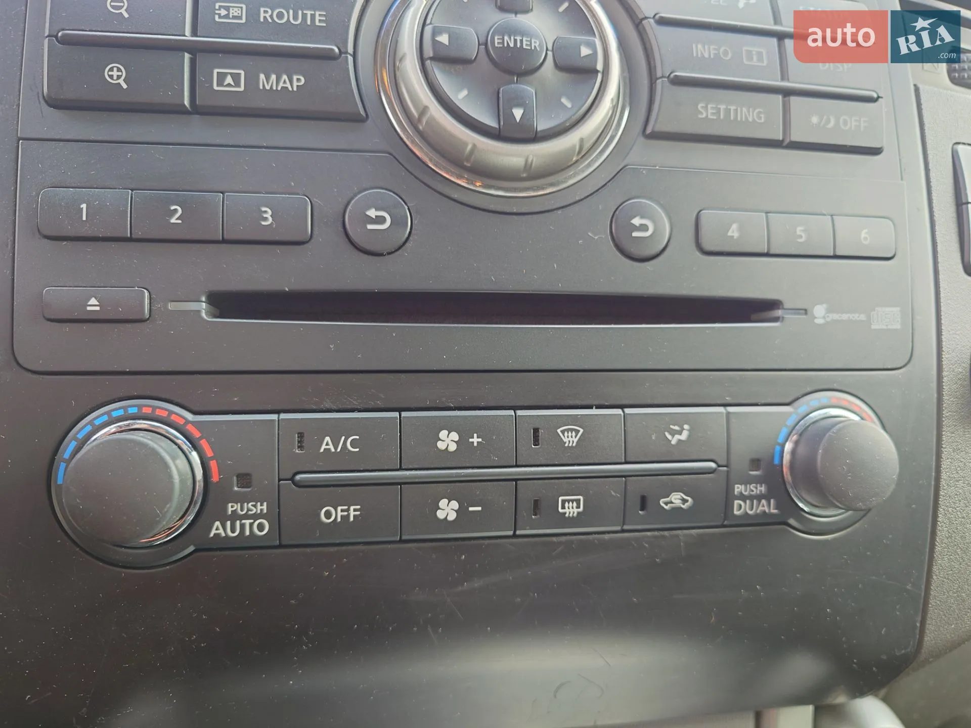 2010 Nissan Pathfinder - мініатюра 13