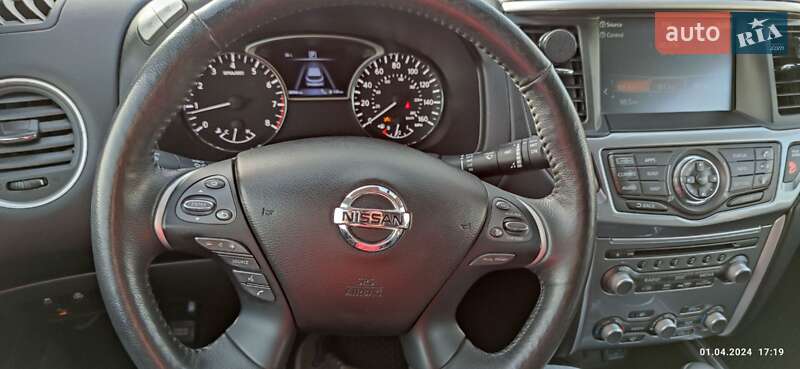 Внедорожник / Кроссовер Nissan Pathfinder 2019 в Киеве