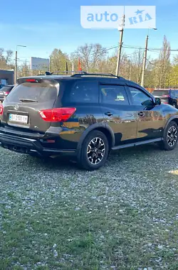 Nissan Pathfinder 2019