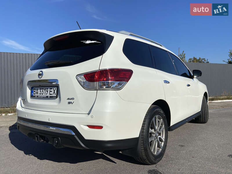 Внедорожник / Кроссовер Nissan Pathfinder 2015 в Виннице