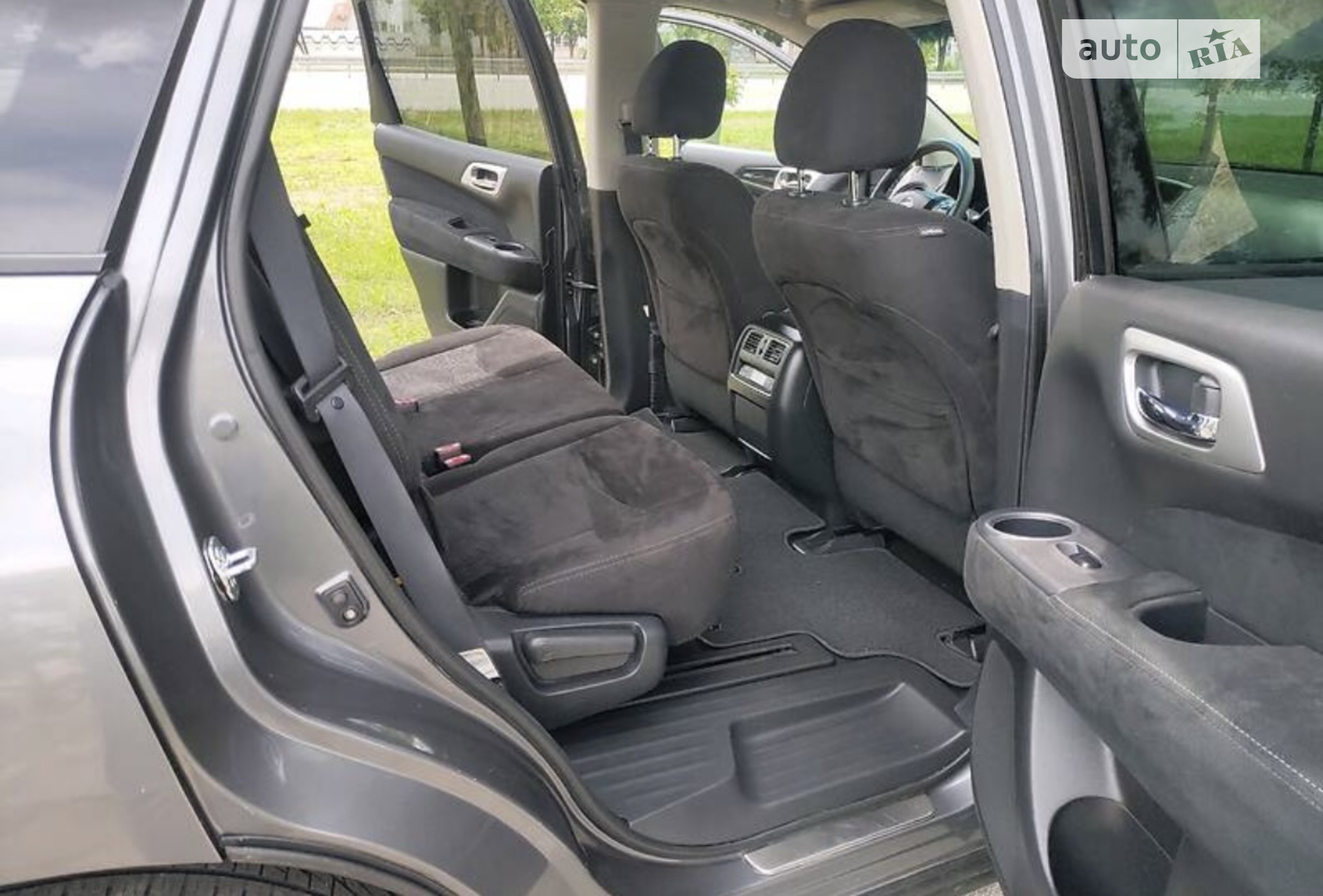2015 Nissan Pathfinder - мініатюра 16