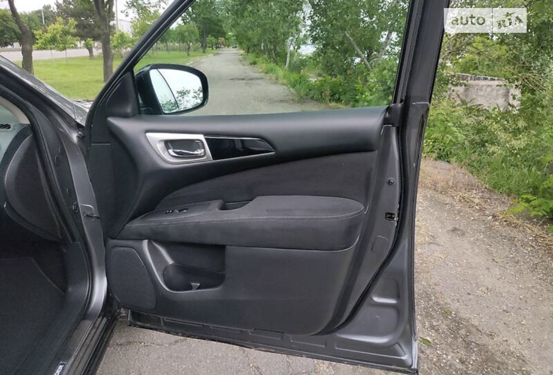 2015 Nissan Pathfinder - мініатюра 17