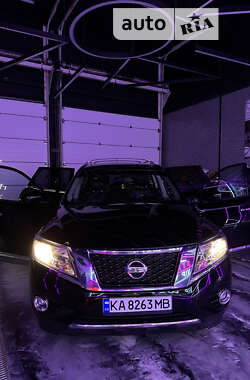 Внедорожник / Кроссовер Nissan Pathfinder 2014 в Киеве