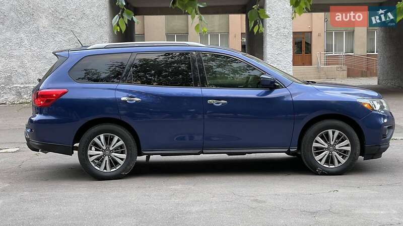 Внедорожник / Кроссовер Nissan Pathfinder 2018 в Одессе
