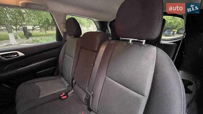 Внедорожник / Кроссовер Nissan Pathfinder 2018 в Одессе