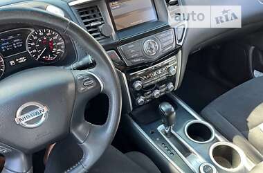 Позашляховик / Кросовер Nissan Pathfinder 2014 в Дніпрі