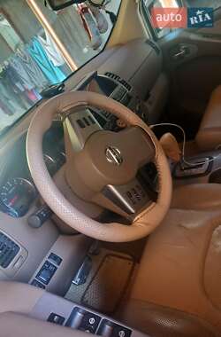 Внедорожник / Кроссовер Nissan Pathfinder 2006 в 