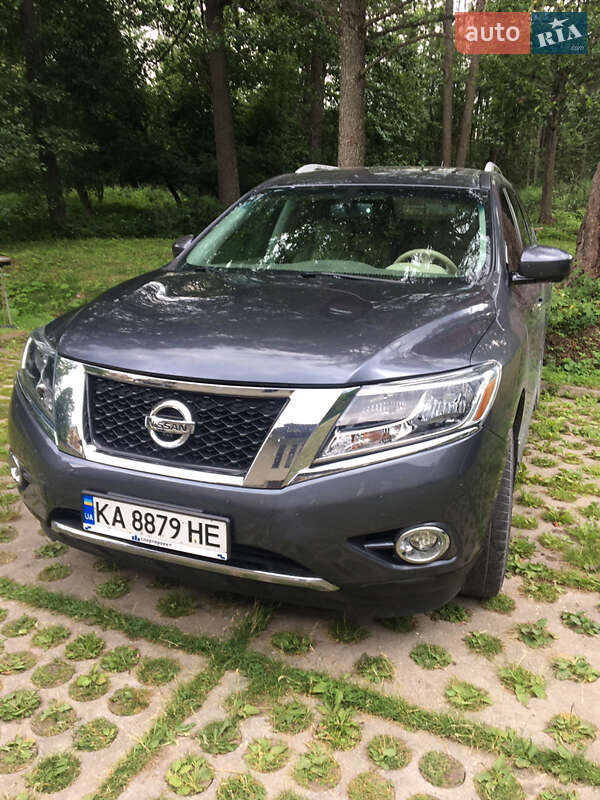 Позашляховик / Кросовер Nissan Pathfinder 2013 в Києві