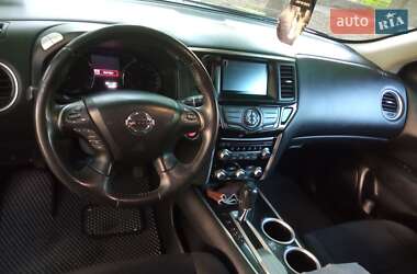 Внедорожник / Кроссовер Nissan Pathfinder 2014 в Днепре