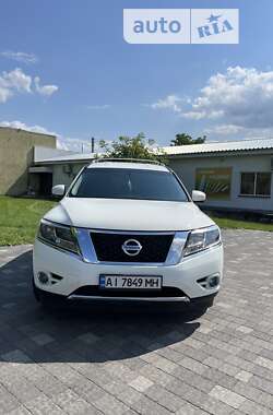 Внедорожник / Кроссовер Nissan Pathfinder 2015 в Белой Церкви