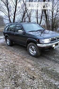 Позашляховик / Кросовер Nissan Pathfinder 1998 в Чернігові