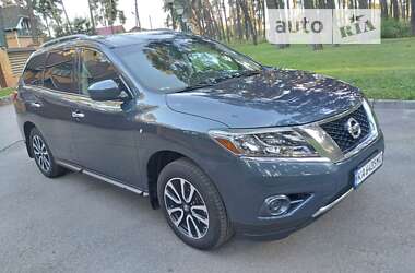 Внедорожник / Кроссовер Nissan Pathfinder 2014 в Чернигове