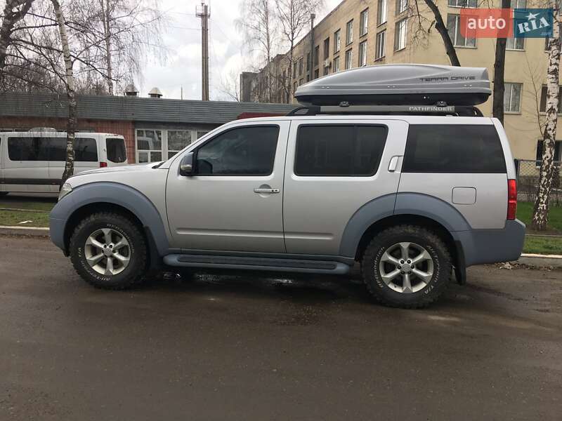 Внедорожник / Кроссовер Nissan Pathfinder 2008 в Сумах