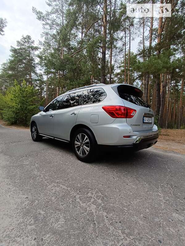 Внедорожник / Кроссовер Nissan Pathfinder 2020 в Броварах