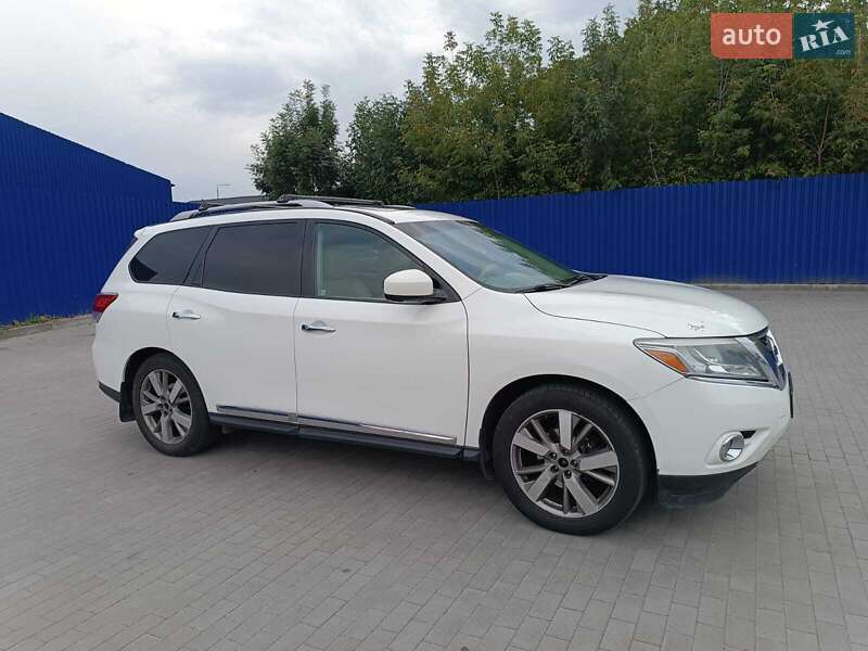 Внедорожник / Кроссовер Nissan Pathfinder 2014 в Виннице фото 4 Внедорожник / Кроссовер Nissan Pathfinder 2014 в Виннице