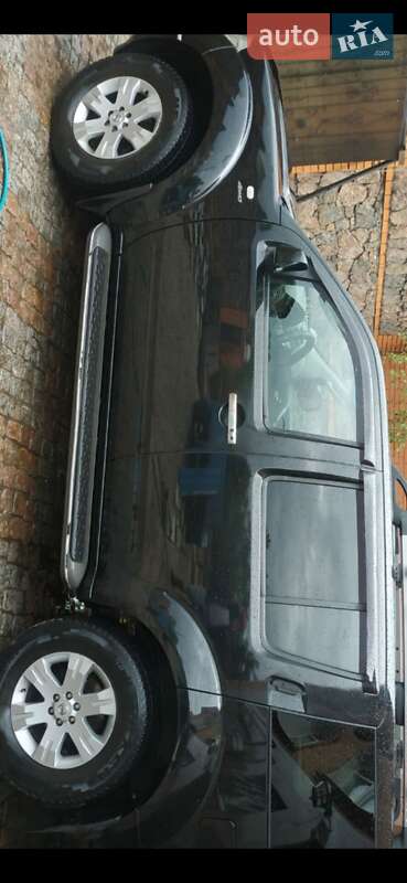 Внедорожник / Кроссовер Nissan Pathfinder 2005 в Кривом Роге