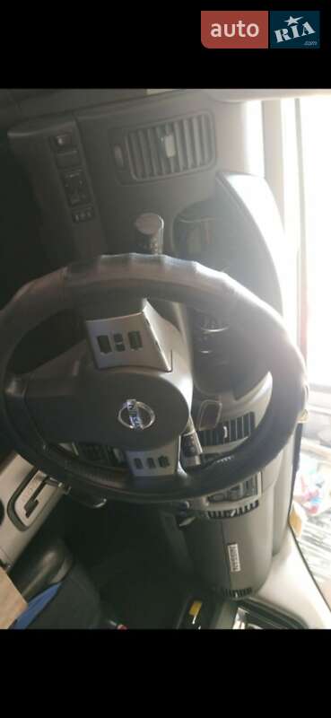 Внедорожник / Кроссовер Nissan Pathfinder 2005 в Кривом Роге