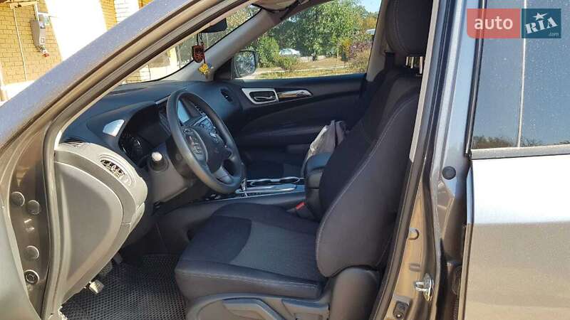 Внедорожник / Кроссовер Nissan Pathfinder 2018 в Харькове фото 12 Внедорожник / Кроссовер Nissan Pathfinder 2018 в Харькове