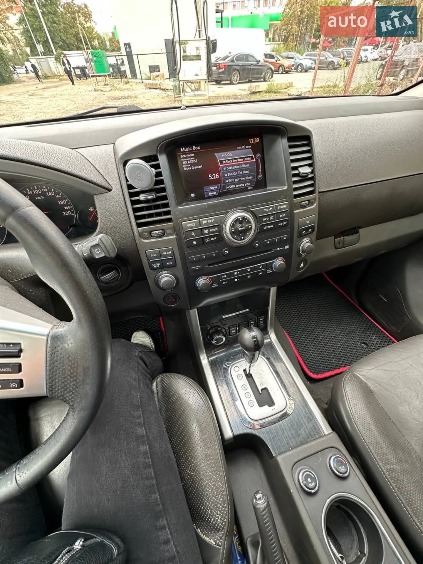 2011 Nissan Pathfinder - мініатюра 11