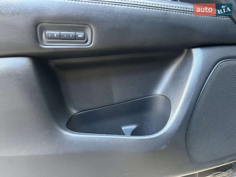 Внедорожник / Кроссовер Nissan Pathfinder 2013 в Виннице фото 4 Внедорожник / Кроссовер Nissan Pathfinder 2013 в Виннице