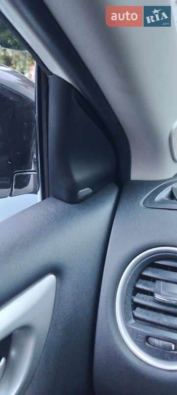 Внедорожник / Кроссовер Nissan Pathfinder 2016 в Одессе фото 13 Внедорожник / Кроссовер Nissan Pathfinder 2016 в Одессе