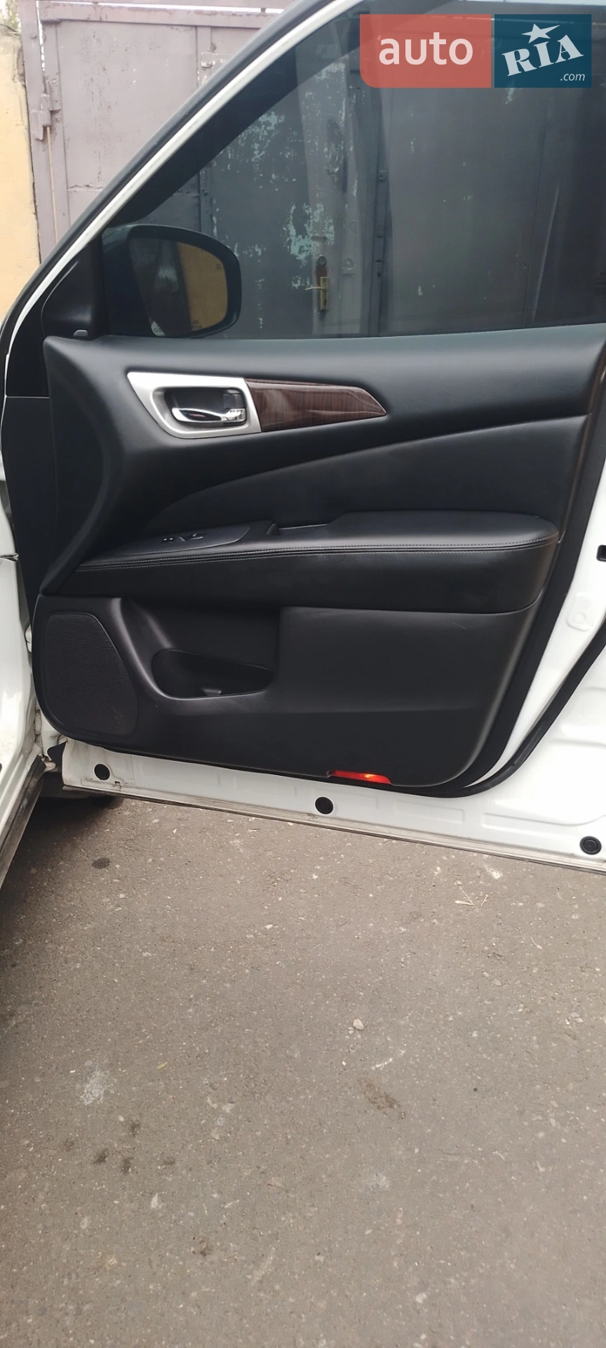 2016 Nissan Pathfinder - мініатюра 38