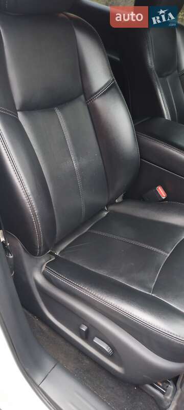 Внедорожник / Кроссовер Nissan Pathfinder 2016 в Одессе фото 41 Внедорожник / Кроссовер Nissan Pathfinder 2016 в Одессе