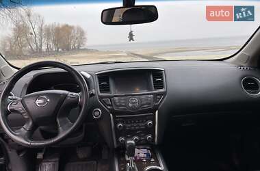 Позашляховик / Кросовер Nissan Pathfinder 2014 в Черкасах