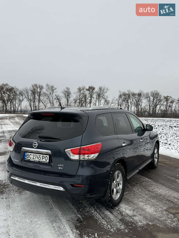 Позашляховик / Кросовер Nissan Pathfinder 2016 в Сумах