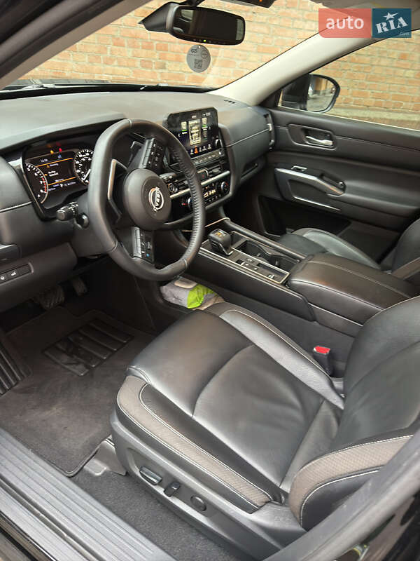 Внедорожник / Кроссовер Nissan Pathfinder 2021 в Полтаве