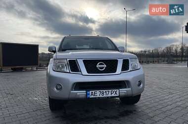 Внедорожник / Кроссовер Nissan Pathfinder 2011 в Желтых Водах