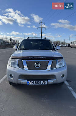 Внедорожник / Кроссовер Nissan Pathfinder 2012 в 