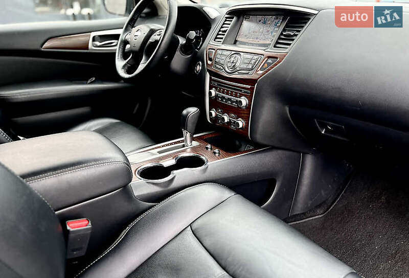 Внедорожник / Кроссовер Nissan Pathfinder 2019 в Киеве