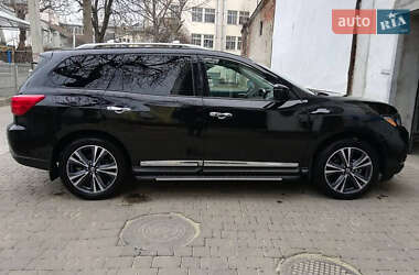 Внедорожник / Кроссовер Nissan Pathfinder 2019 в Львове