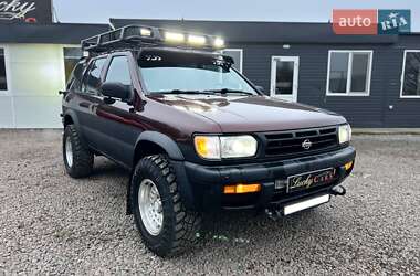 Внедорожник / Кроссовер Nissan Pathfinder 1997 в Одессе