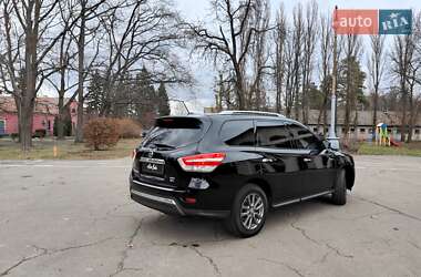 Внедорожник / Кроссовер Nissan Pathfinder 2013 в Киеве