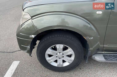 Внедорожник / Кроссовер Nissan Pathfinder 2005 в 
