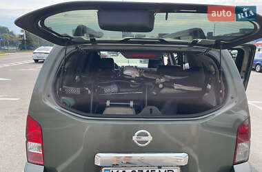 Внедорожник / Кроссовер Nissan Pathfinder 2005 в 