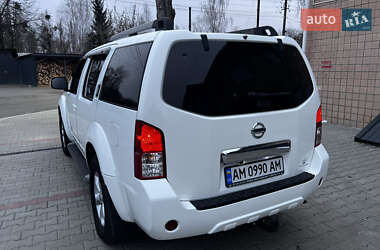 Внедорожник / Кроссовер Nissan Pathfinder 2011 в Малине