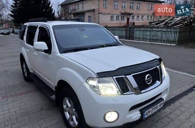 Позашляховик / Кросовер Nissan Pathfinder 2011 в Малині