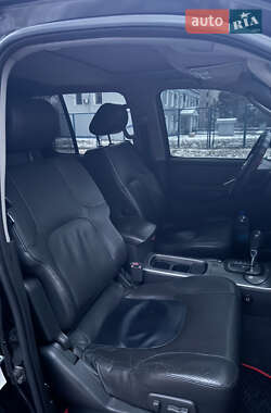 Внедорожник / Кроссовер Nissan Pathfinder 2006 в Сумах