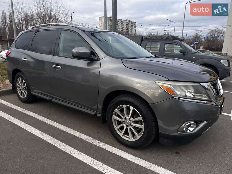 Внедорожник / Кроссовер Nissan Pathfinder 2014 в Киеве