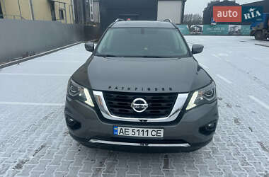 Внедорожник / Кроссовер Nissan Pathfinder 2018 в Крюковщине