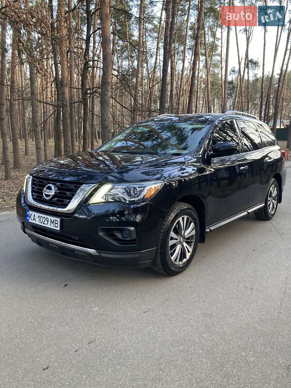 Nissan Pathfinder 2017