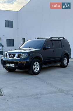 Внедорожник / Кроссовер Nissan Pathfinder 2006 в Вараше