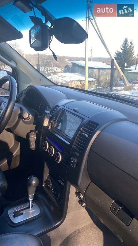 Позашляховик / Кросовер Nissan Pathfinder 2006 в Краснограді