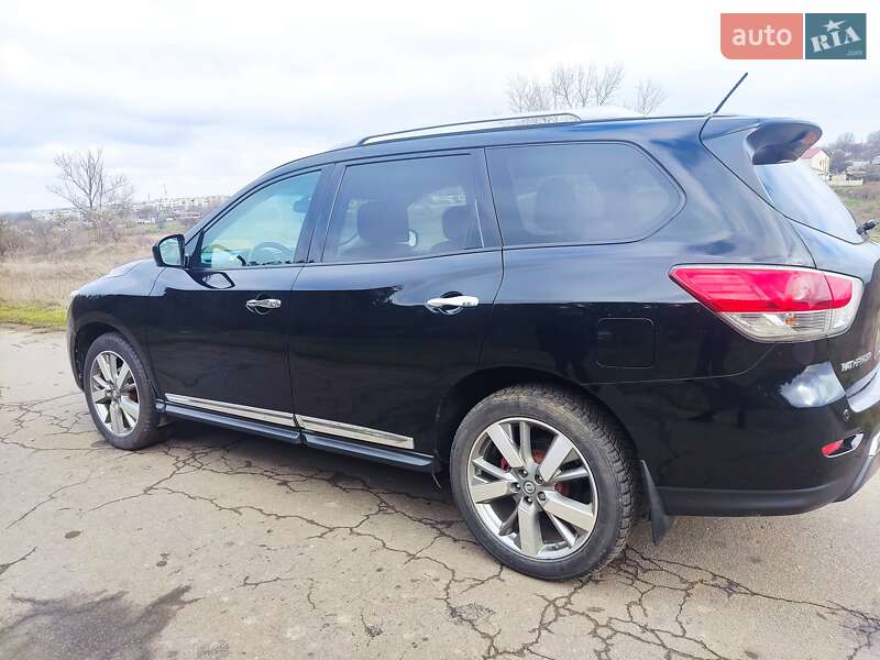 Nissan Pathfinder 2013