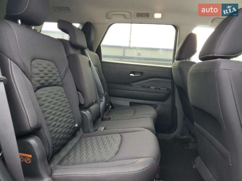 Внедорожник / Кроссовер Nissan Pathfinder 2022 в Горишних Плавнях фото 6 Внедорожник / Кроссовер Nissan Pathfinder 2022 в Горишних Плавнях